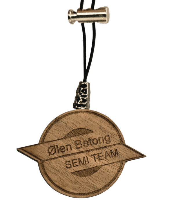 Personalizowana zawieszka- orzech – Twoje logo