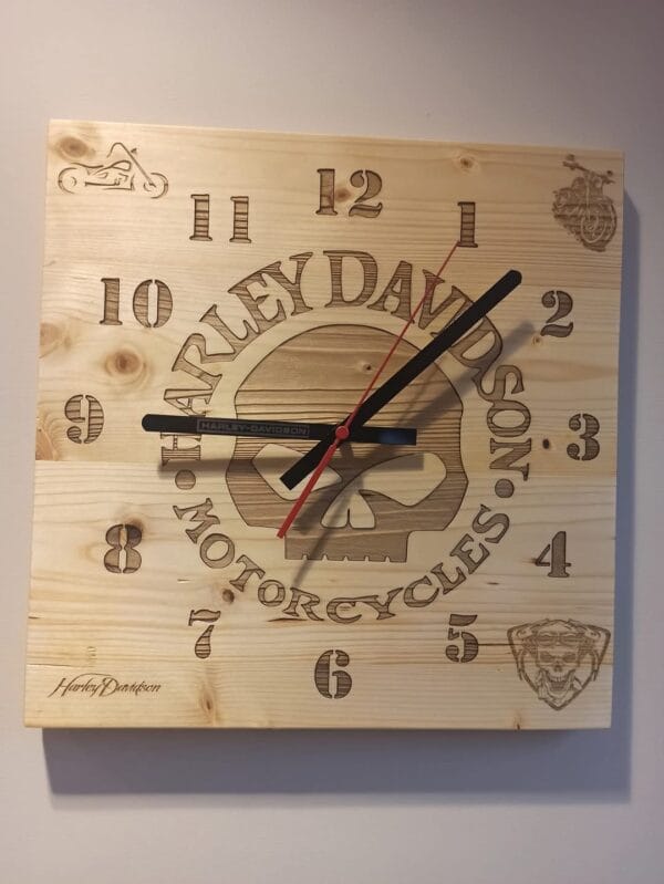Spersonalizowany zegar ścienny