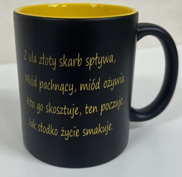 Kubek czarny matowy  (żółty) - grawerowany obrazek, napis