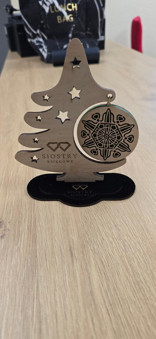 Choinka z zawieszką zapachową Choinka z zawieszką zapachową