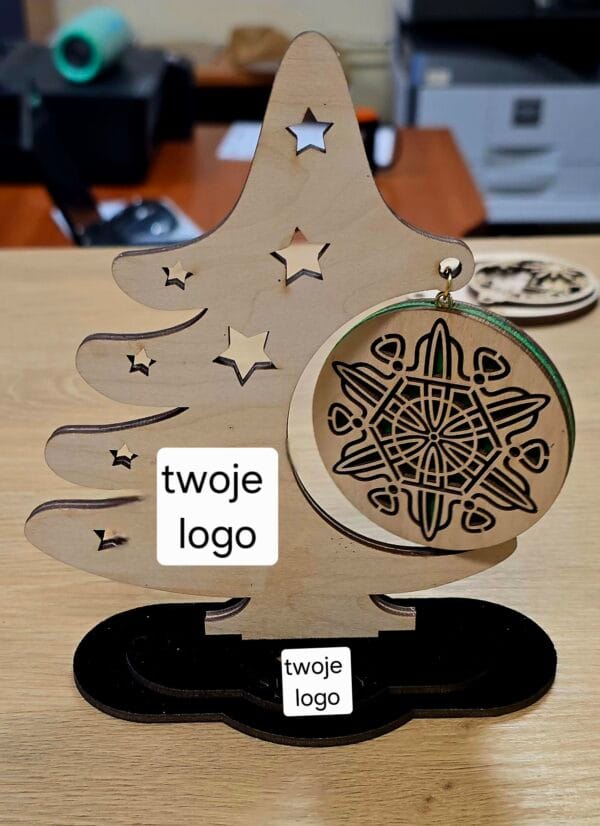 Choinka z zawieszką zapachową Choinka z zawieszką zapachową