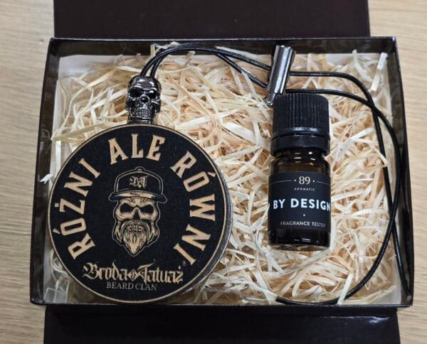 Zestaw zwieszka Broda i Tatuaż z Olejkiem Zestaw zwieszka Broda i Tatuaż z Olejkiem