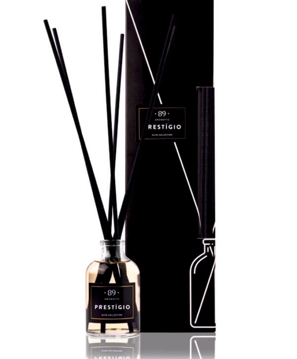 Dyfuzor zapachowy z patyczkami – Prestigio (Tytoń, Cynamon, Ziarna Tonka)